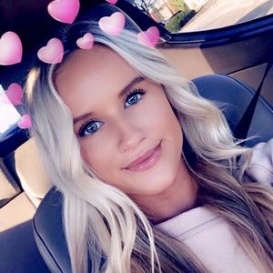 Meet your Posher, Cassie